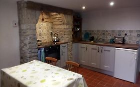 The Old Swan Walkers Cottage